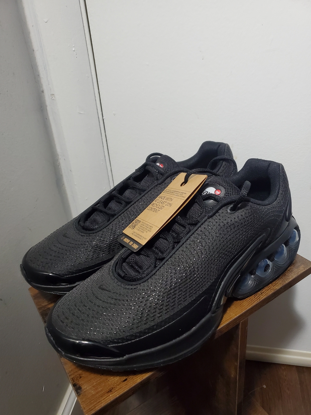 Brand New | Nike Air Max DN 'Black Metallic Grey' Sz10.5